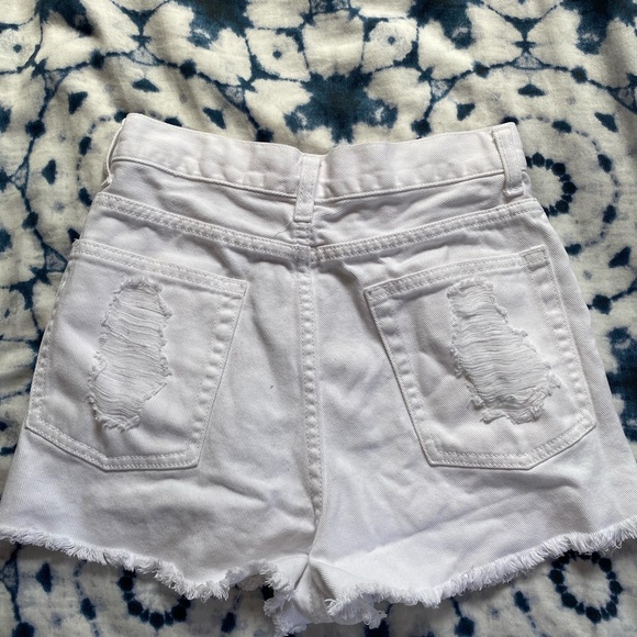 FOREVER 21 white jean shorts - Picture 2 of 4